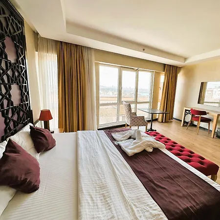Balkon شقة
